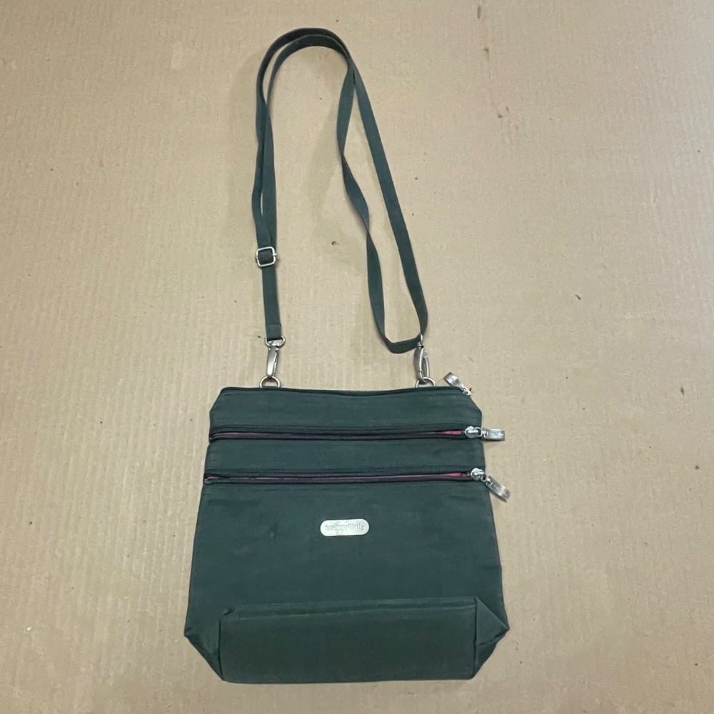 Baggallini Black Nylon Crossbody Travel Organizer Bag Multi Zip Purse 9.5x9.5
